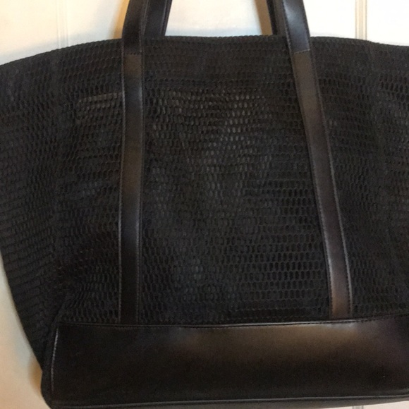 Fabletics Mesh Tote - Picture 6 of 9